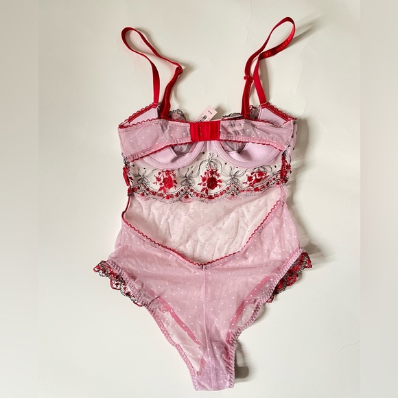 NWT Victoria's Secret Rosebud Dot Wicked Teddy Pink Lace Bodysuit XS Lingerie - Picture 3 of 7